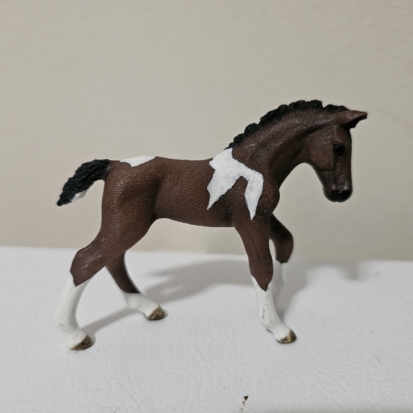 Safari Ltd Foals Set of 4 - Picture 4 of 7